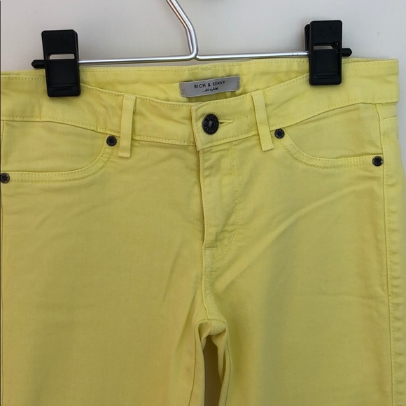 Yellow jeans - Picture 2 of 2